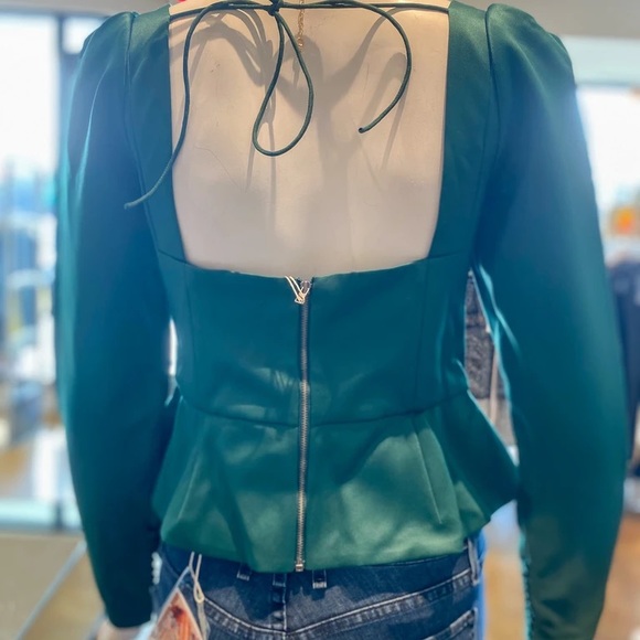 Self-Portrait Duchess Top - Picture 6 of 7